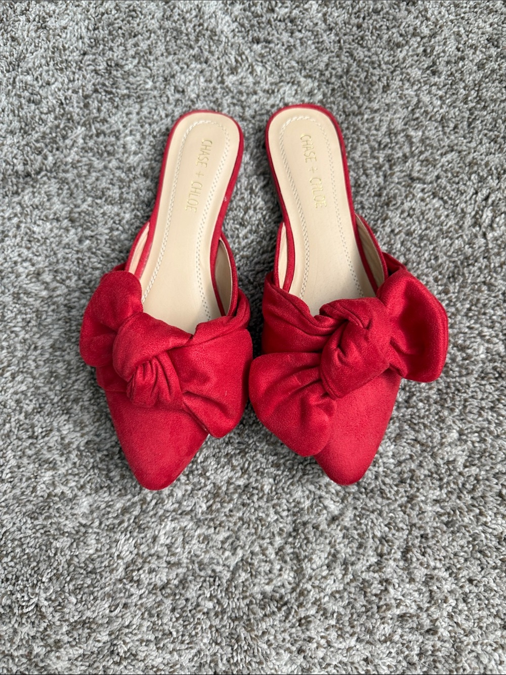 Chase + Chloe Red Flats 7.5